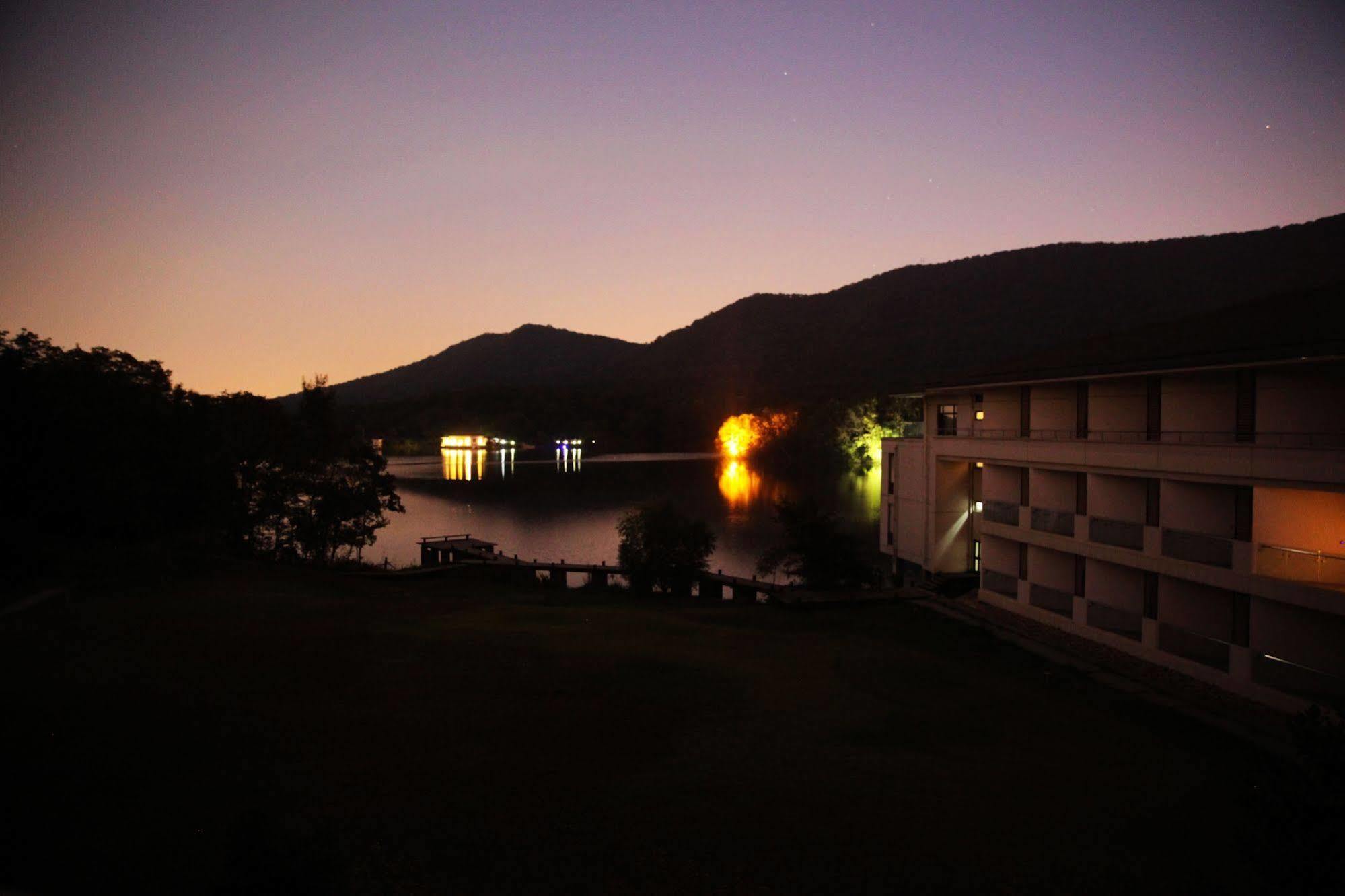 The Purple Palace - Jinling Hotels & Resorts Nanjing  Exteriör bild
